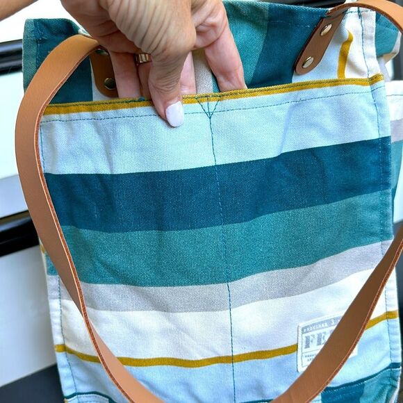 FEED Canvas & Leather Striped Shoulder Tote Bag – Supports Feeding Children - Picture 4 of 9